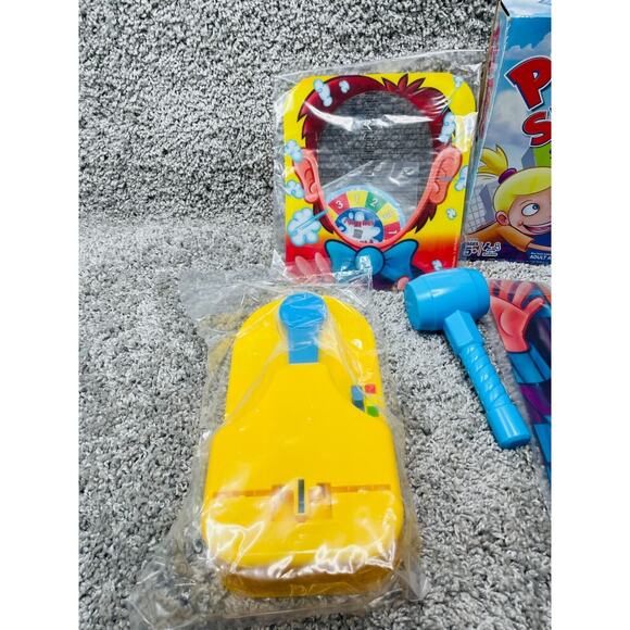 Hasbro Gaming Pie Face Sky High 3 Feet Tall Fun Game - Picture 8 of 8